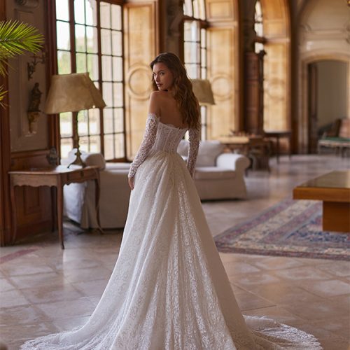 elizabeth-passion-mariee-bridal-boutique
